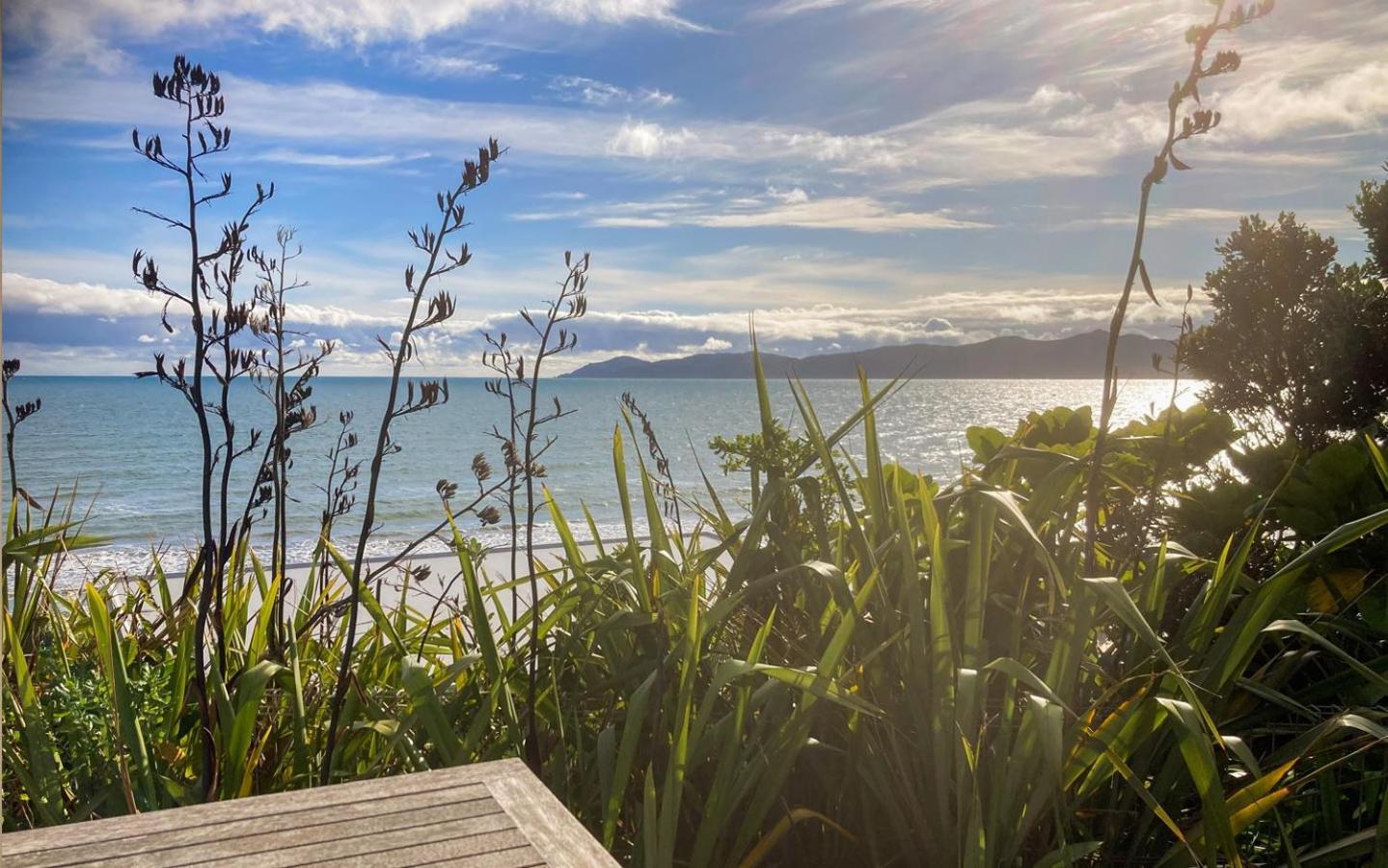 Seascapes Waterfront 2 Villa Paraparaumu Exterior photo