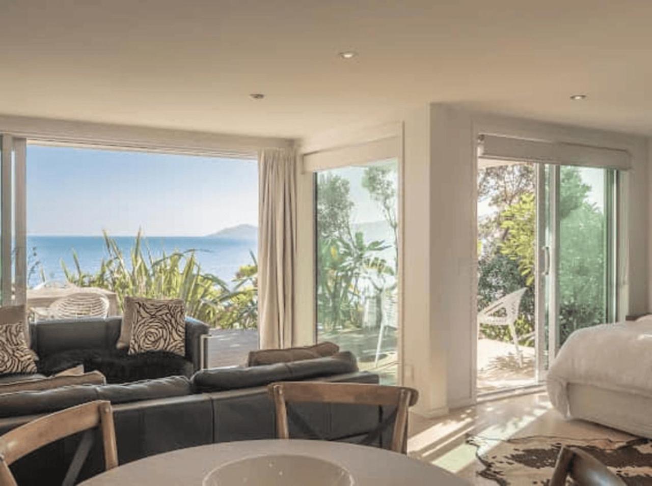 Seascapes Waterfront 2 Villa Paraparaumu Exterior photo