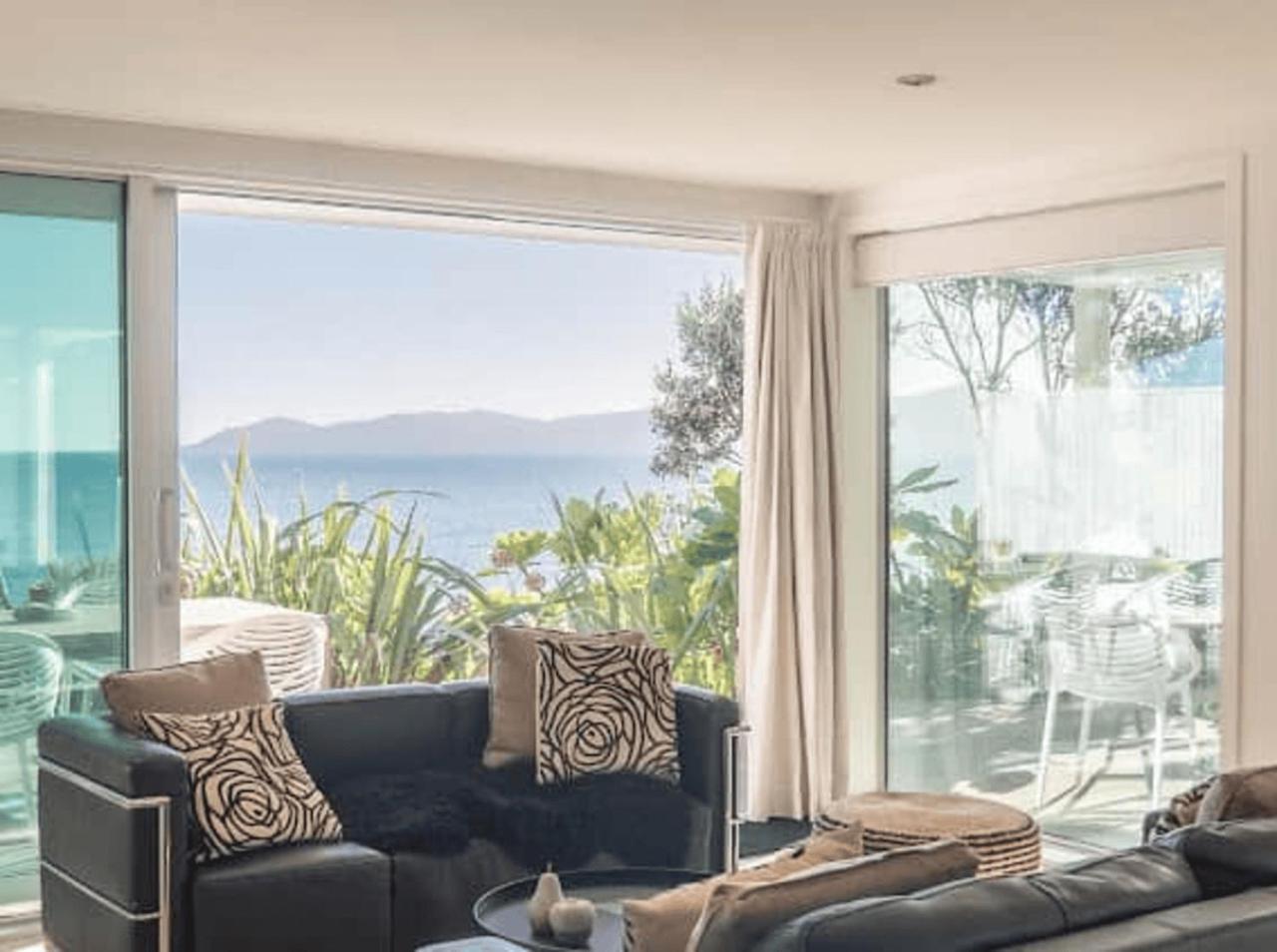 Seascapes Waterfront 2 Villa Paraparaumu Exterior photo